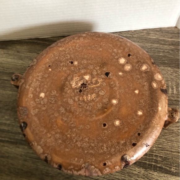 Vtg Ceramic Lidded Casserole Dish - Picture 8 of 16